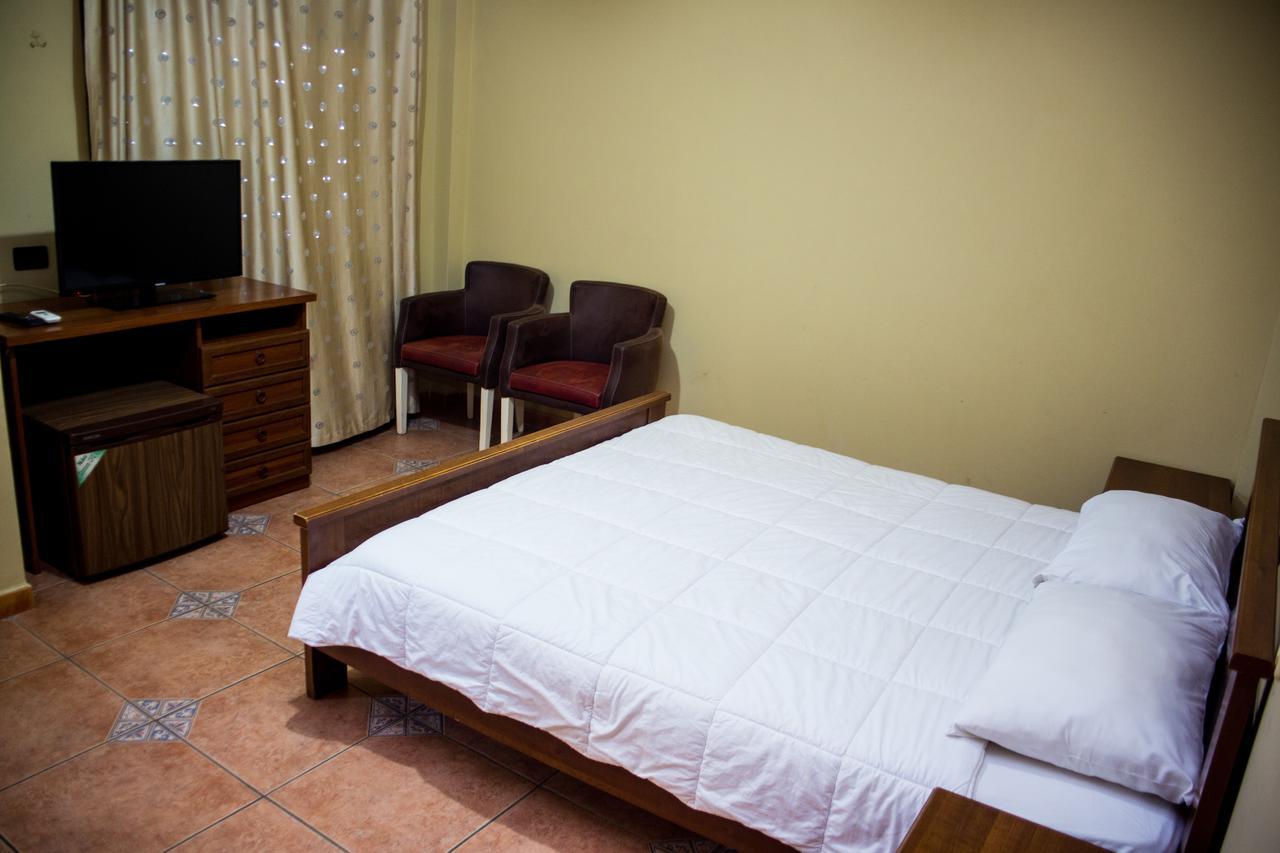 דורס Hotel La Quercia מראה חיצוני תמונה